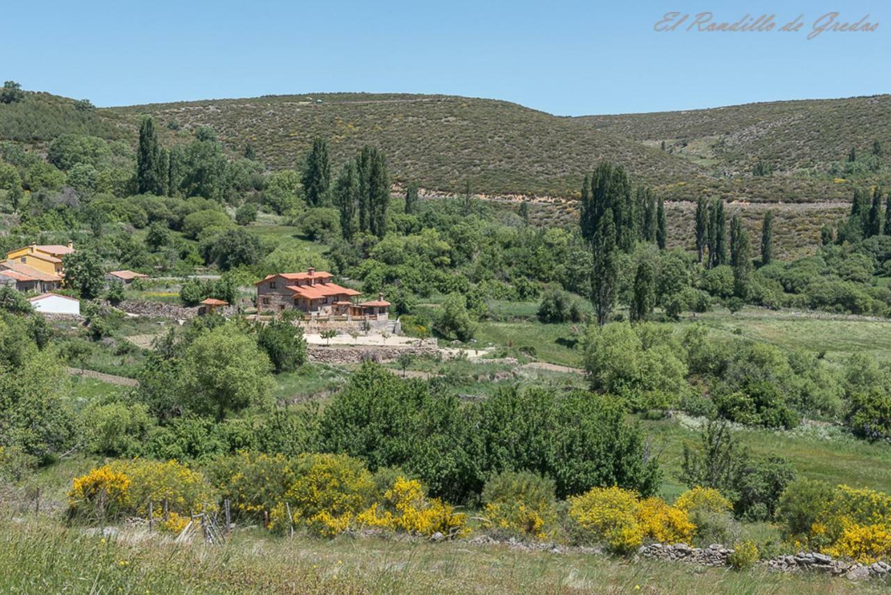 El Rondillo De Gredos Guest House Hoyos del Collado Bagian luar foto