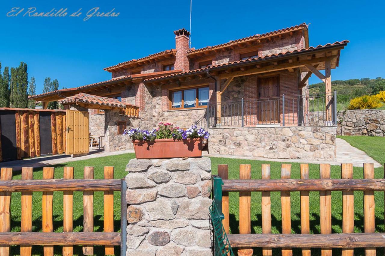 El Rondillo De Gredos Guest House Hoyos del Collado Bagian luar foto