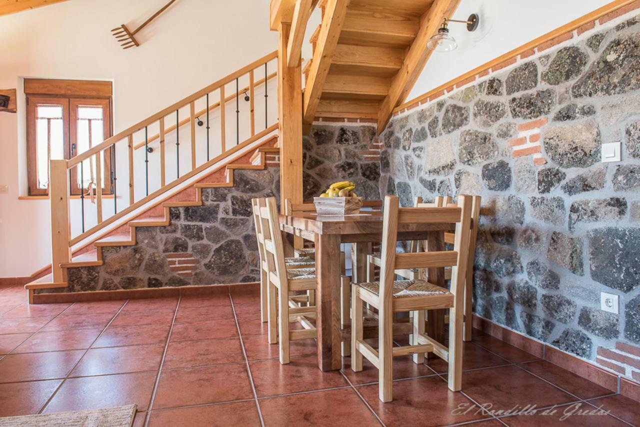 El Rondillo De Gredos Guest House Hoyos del Collado Bagian luar foto